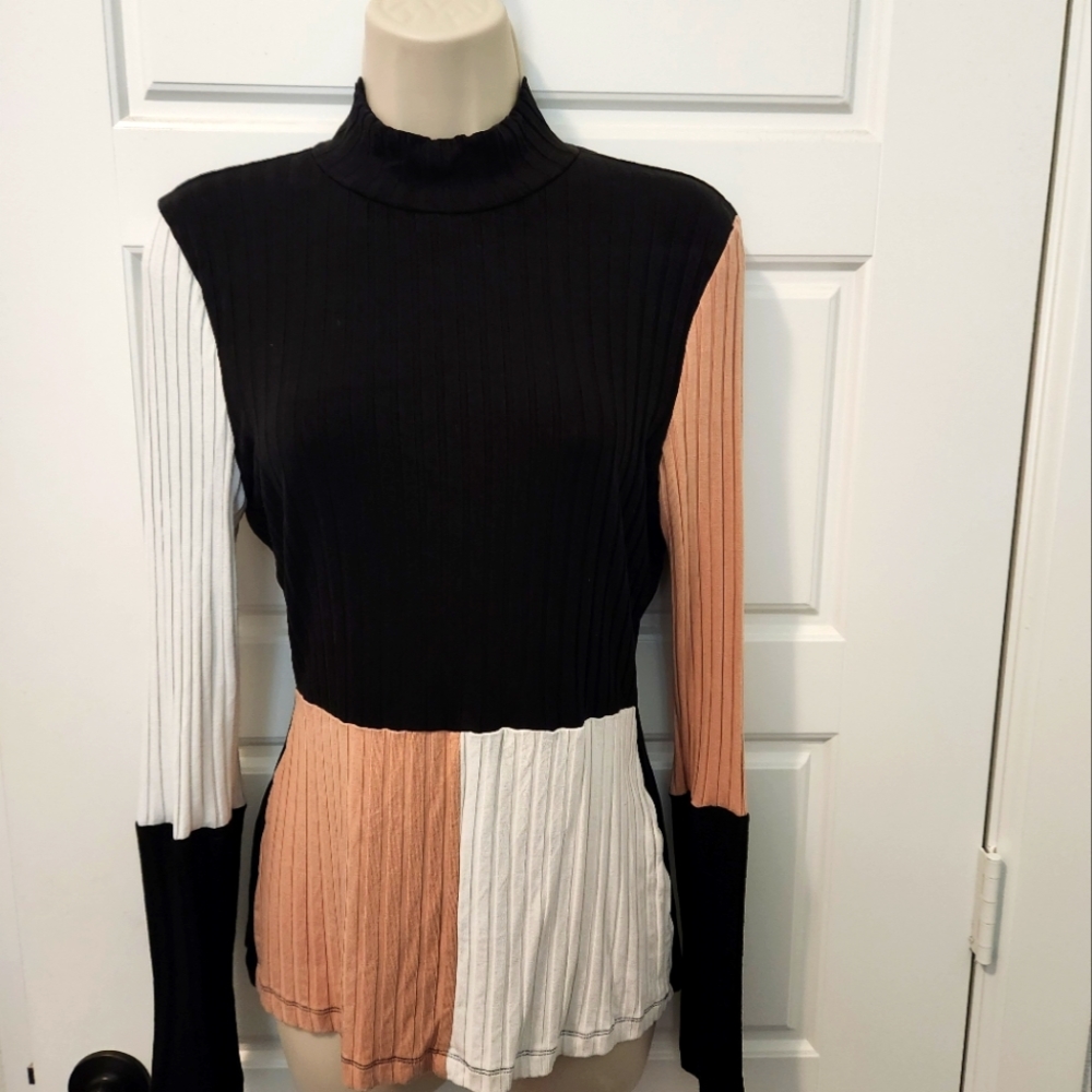 VENUS color block size L shirt
